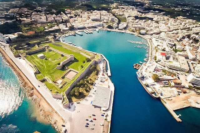 Kos Adası Gezilecek Yerler: Antik Mirası, Plajları ve Detaylı Gezi Rehberi