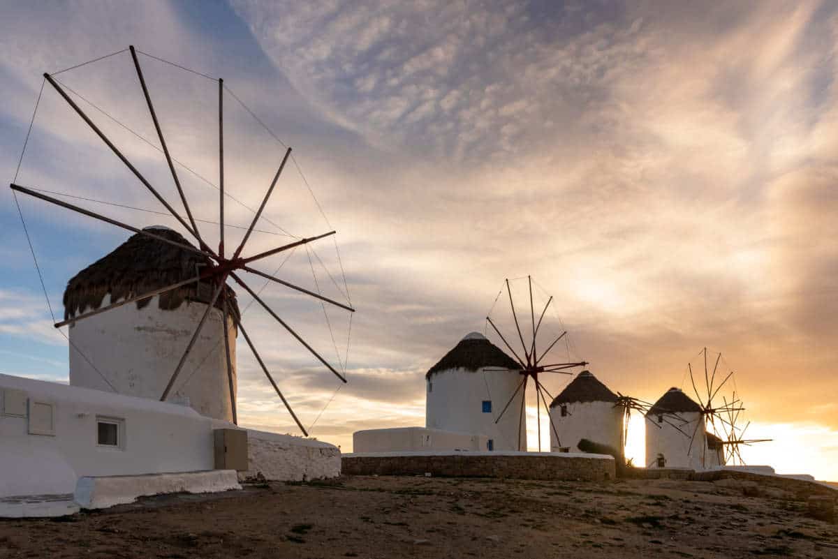 Mikonos'un yel değirmenleri